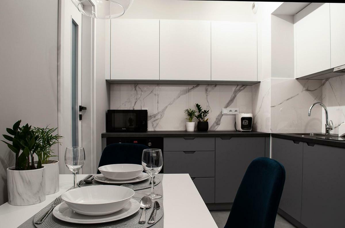 Navyblue Apartment Cracow Free Parking Tv Krakow Ngoại thất bức ảnh